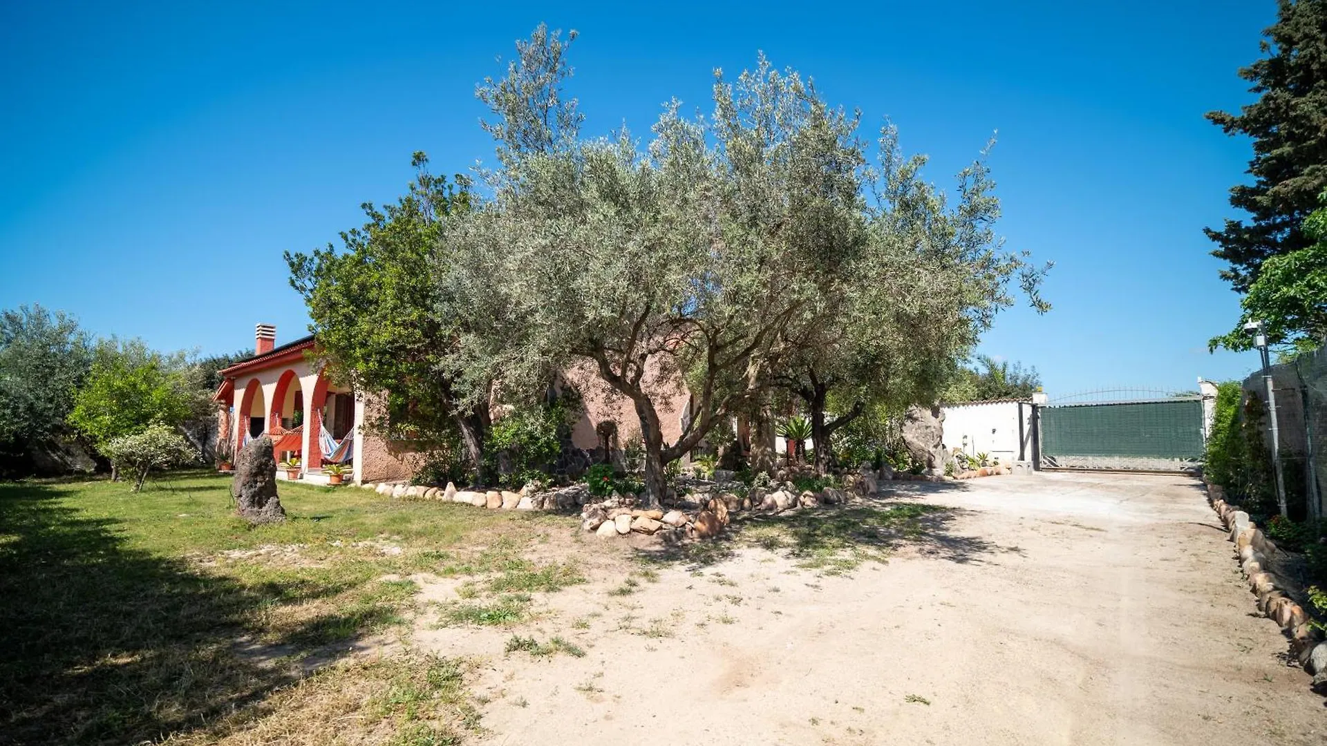 Resonance Experience - Tranquil Room Close To Beaches And Sacred Sites Sant Isidoro  Πανσιόν